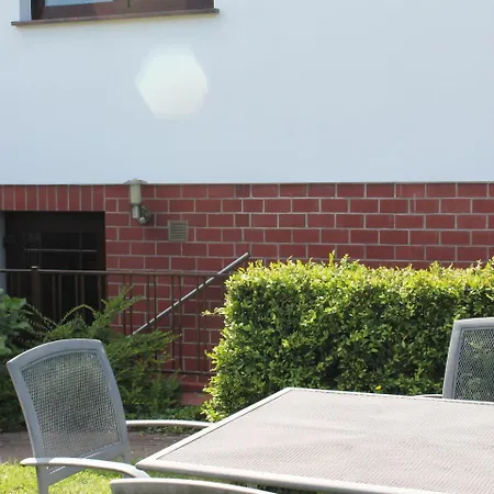 Apartment Cozy In With Garden